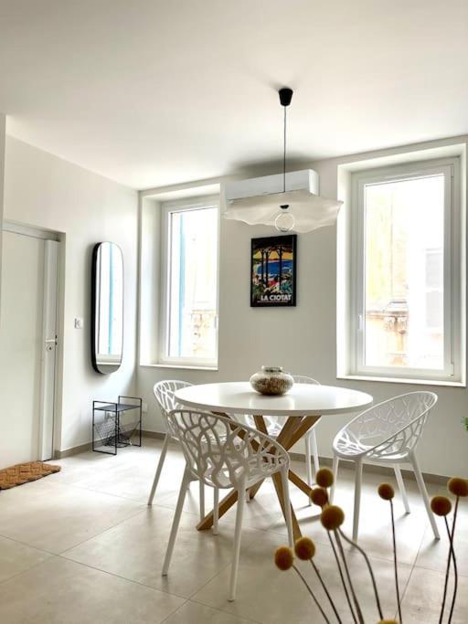 Appartement Moderne + Parking A 50M De La Mer لا سيوتا المظهر الخارجي الصورة